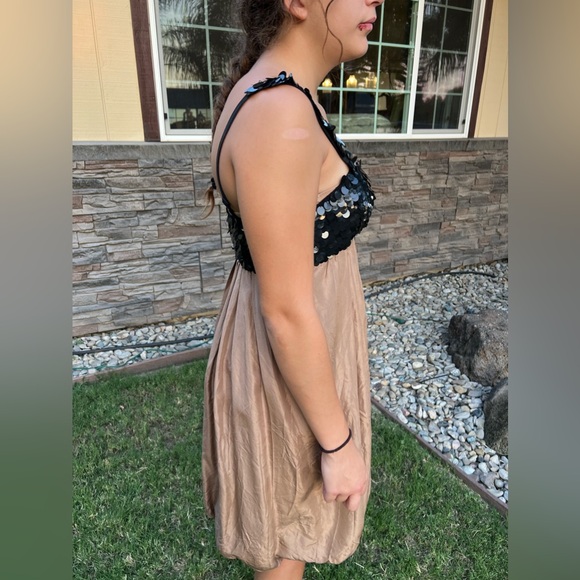 Hannah Jo 100% Silk Babydoll Dress (Small) - Picture 4 of 7